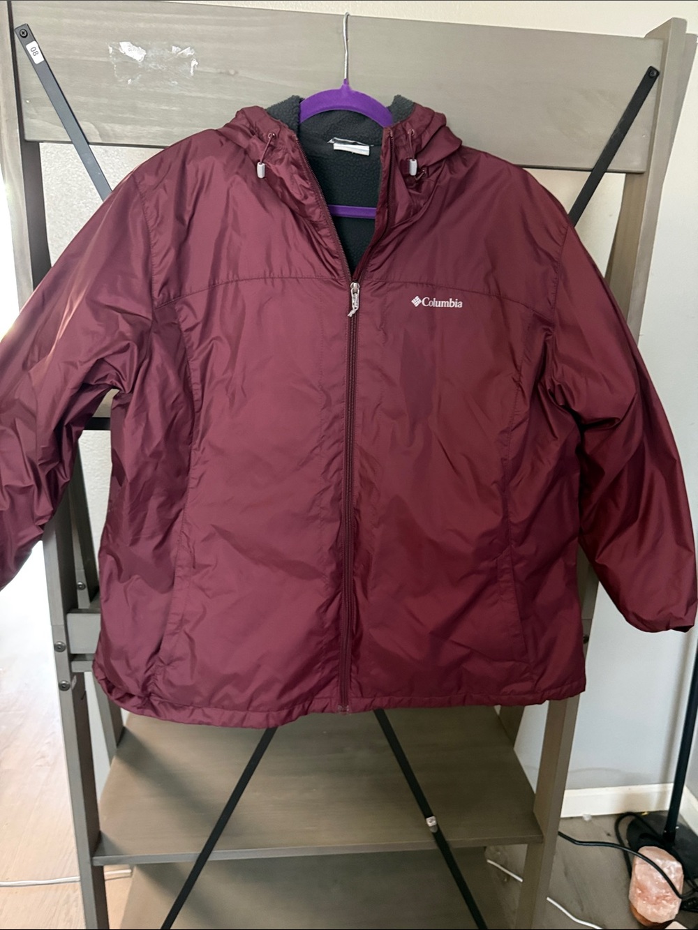 Columbia Hooded Puffer Jacket - Burgundy